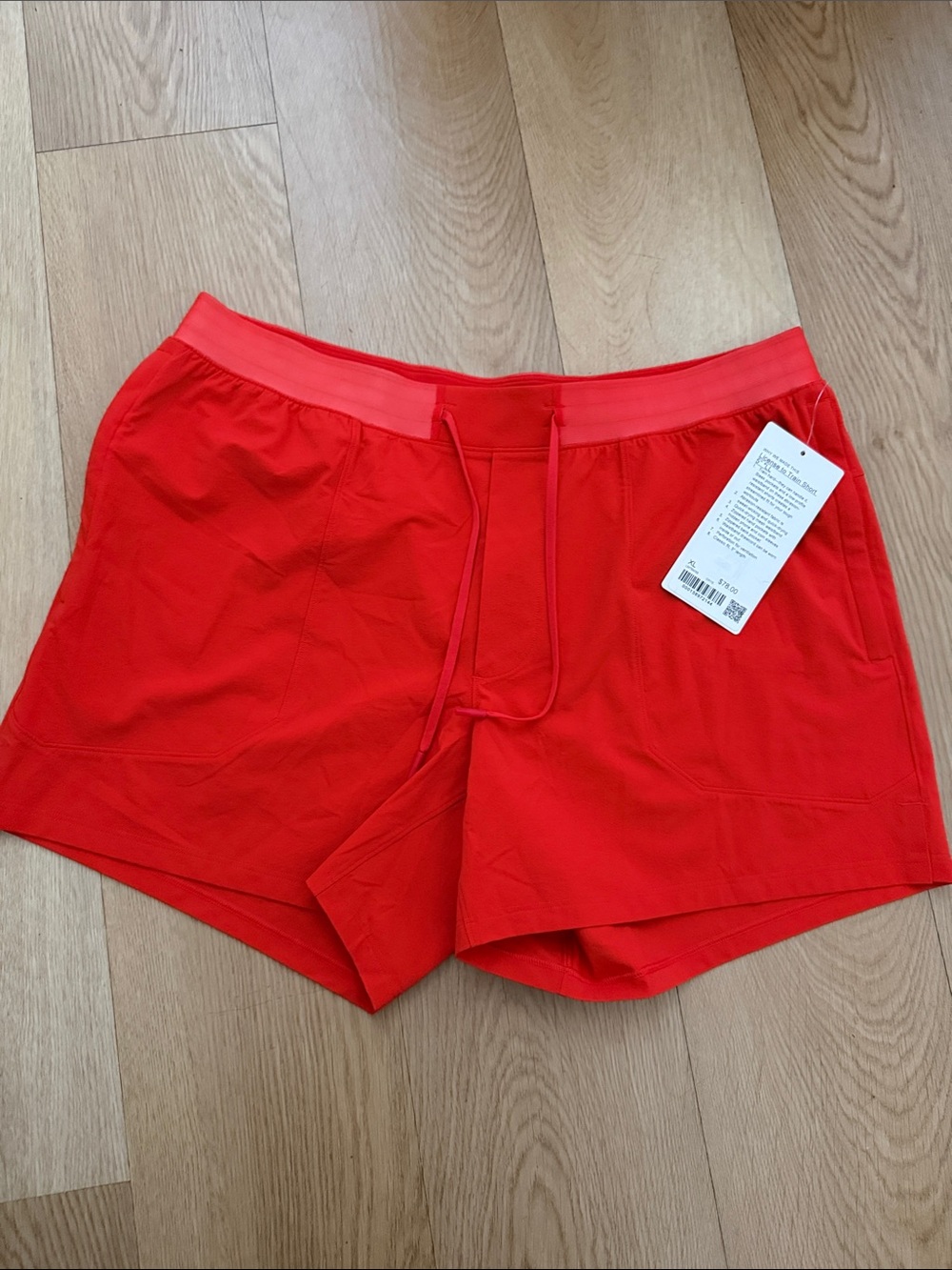 Lululemon license to train shorts XL